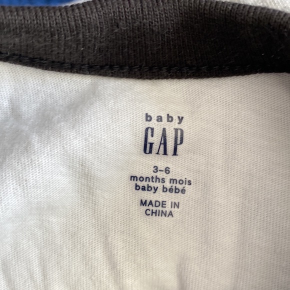 4/$20 “Hello World” one piece shorts and t-shirt - Picture 5 of 6